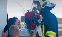 Romantischer Feuerwehr-Heiratsantrag in Haag